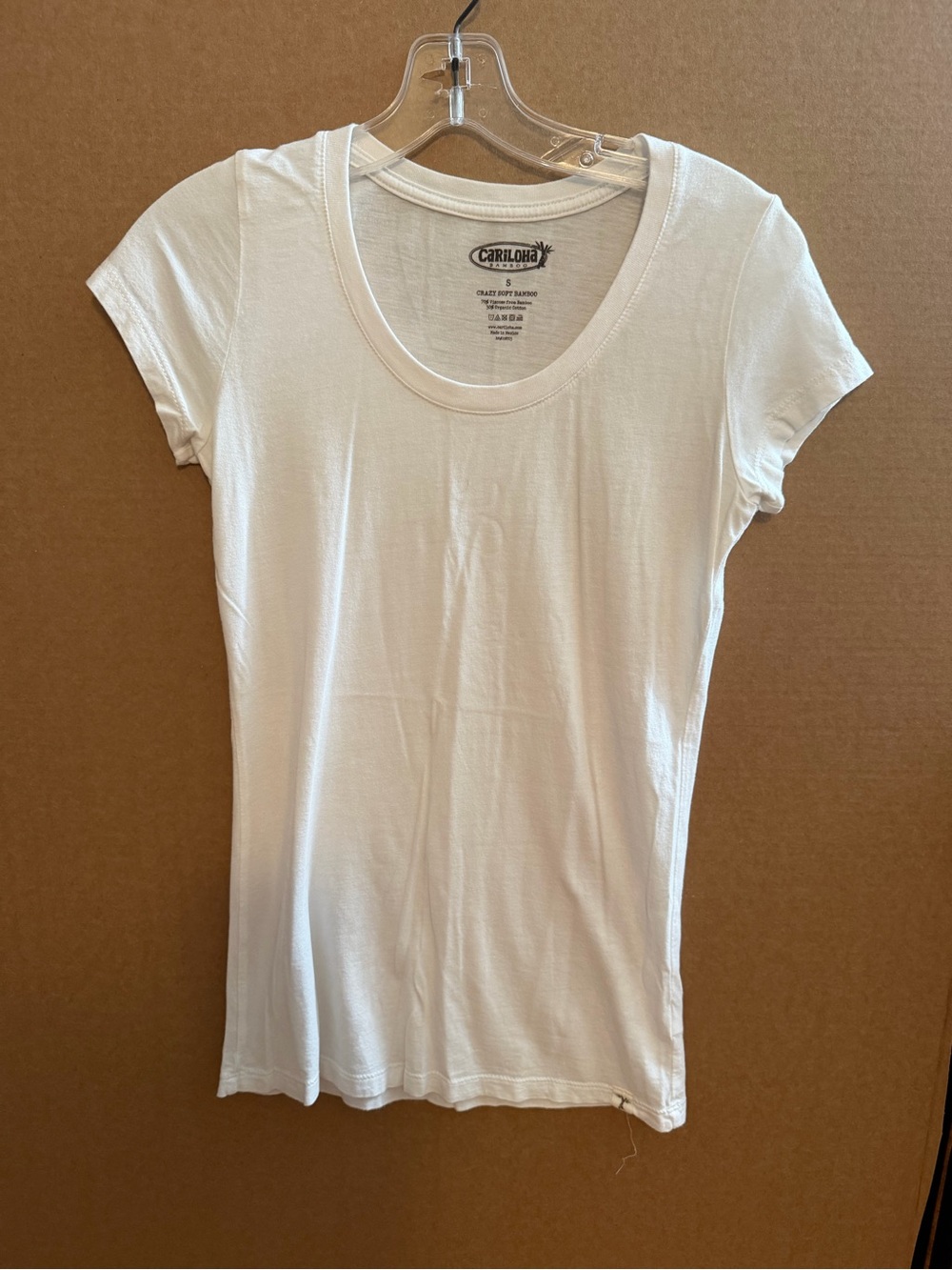 Carlioha Women's White Scoop Neck Short Sleeve Tee